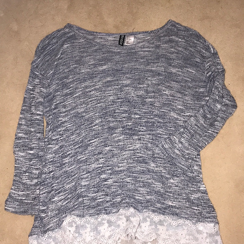 ⭐️H&M Blue Space Dye Lace 3/4 Sleeve Sweater